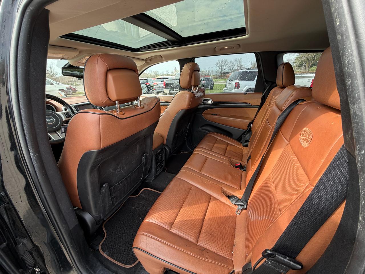 Jeep Grand Cherokee 4WD 4dr Overland Summit 2012