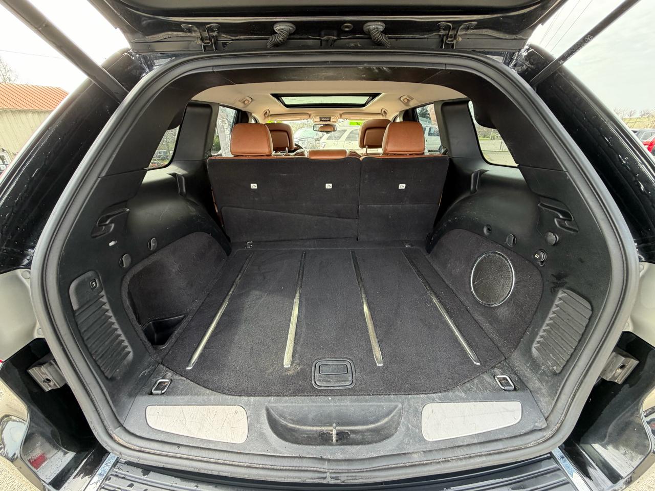 Jeep Grand Cherokee 4WD 4dr Overland Summit 2012