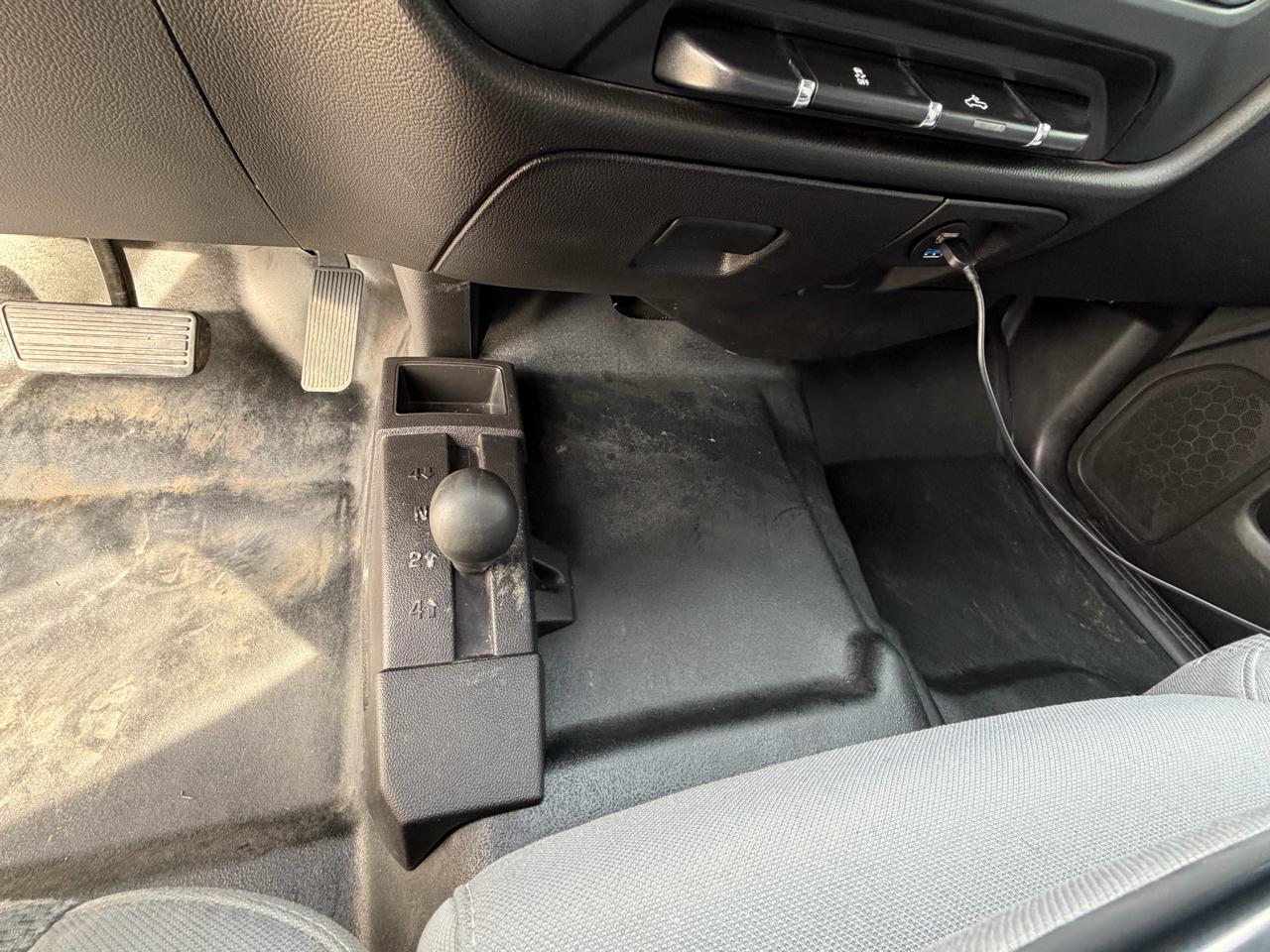 Chevrolet Silverado 3500HD Work Truck Crew Cab 4WD 2016