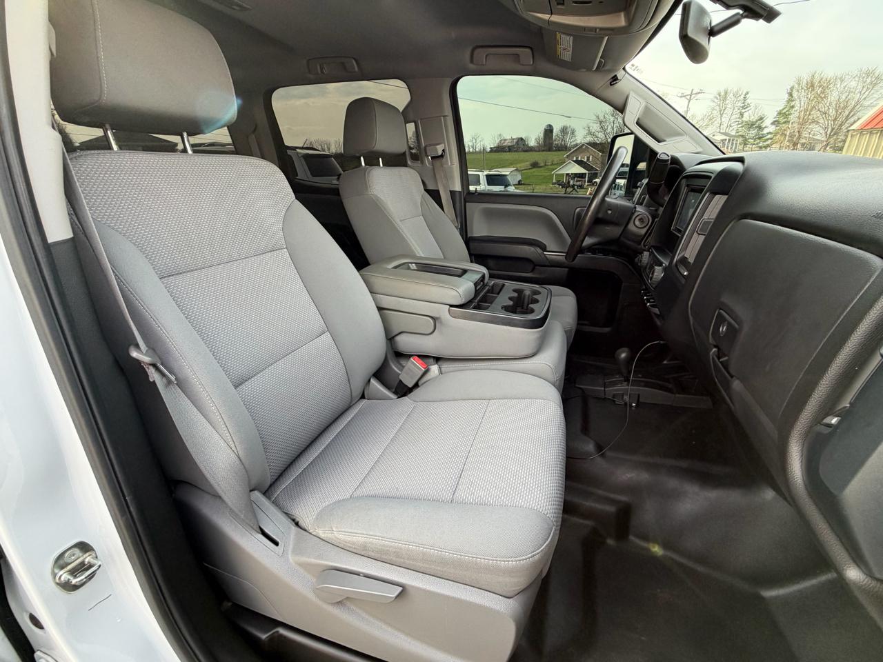 Chevrolet Silverado 3500HD Work Truck Crew Cab 4WD 2016