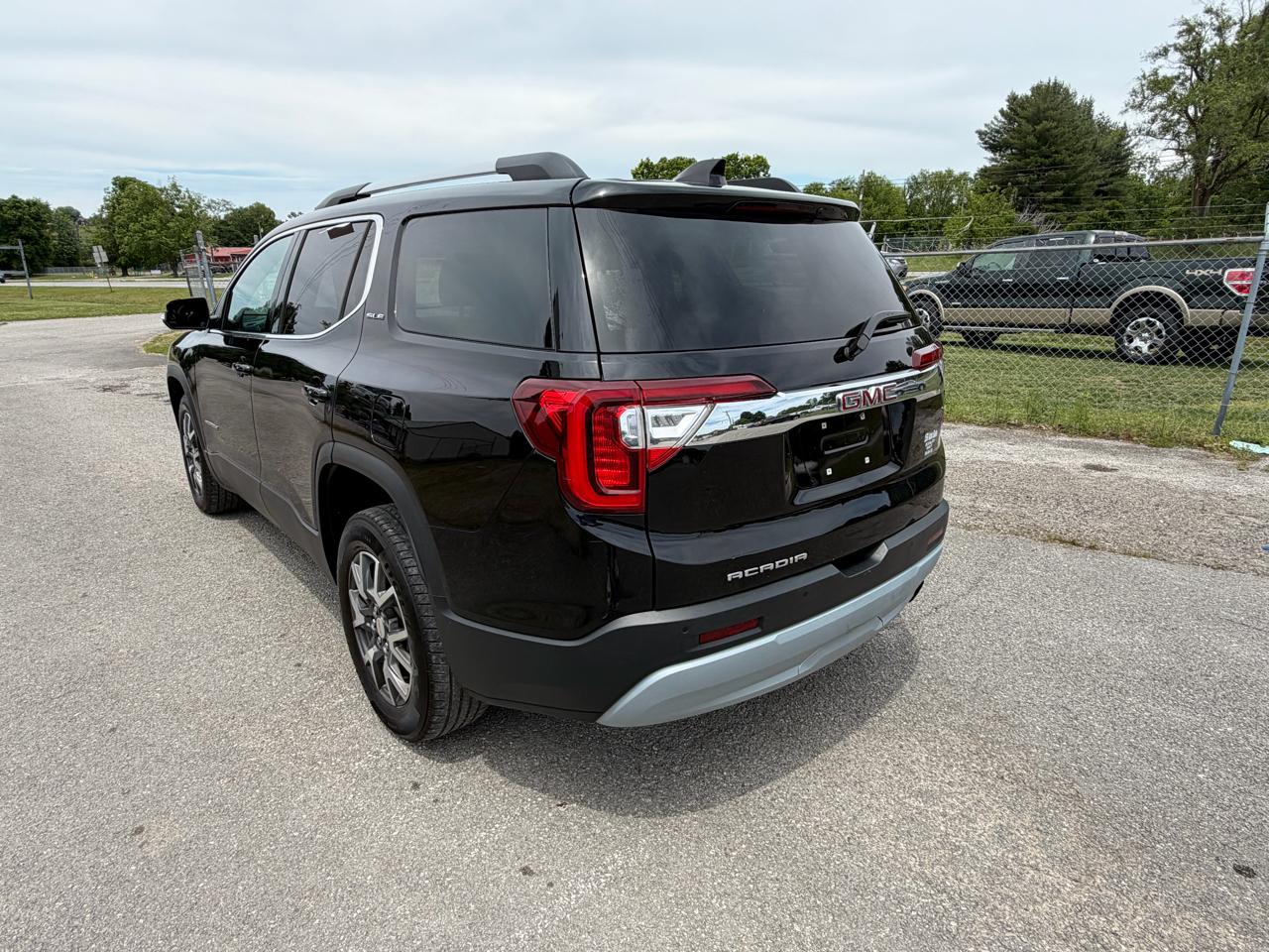 GMC Acadia SLE 2021