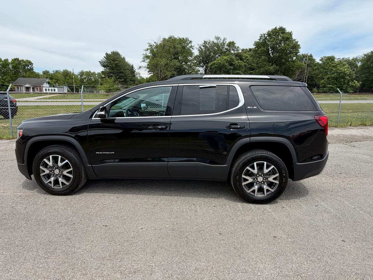 GMC Acadia SLE 2021