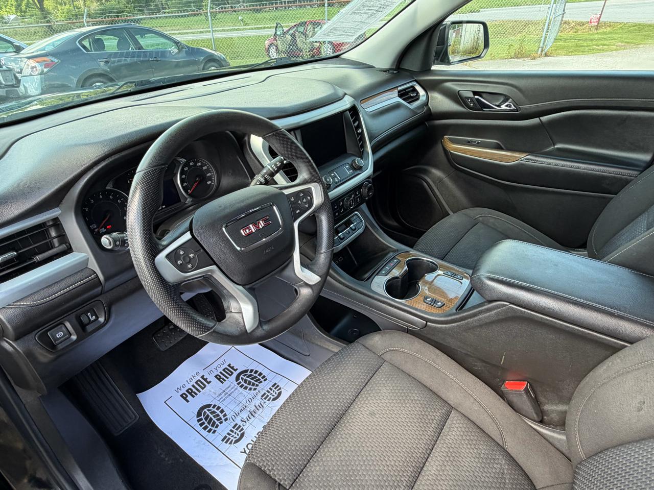 GMC Acadia SLE 2021