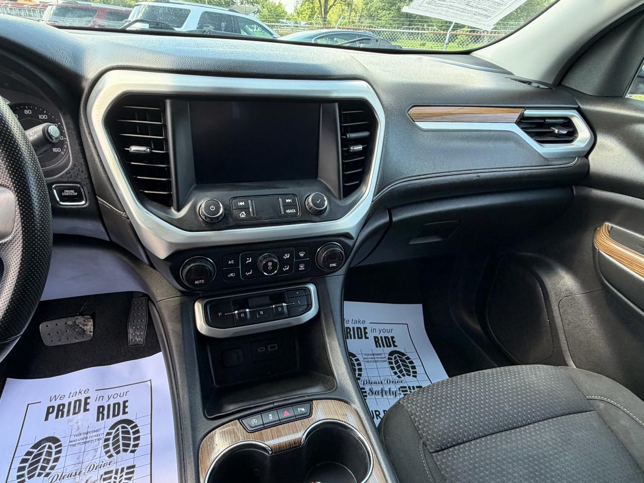GMC Acadia SLE 2021