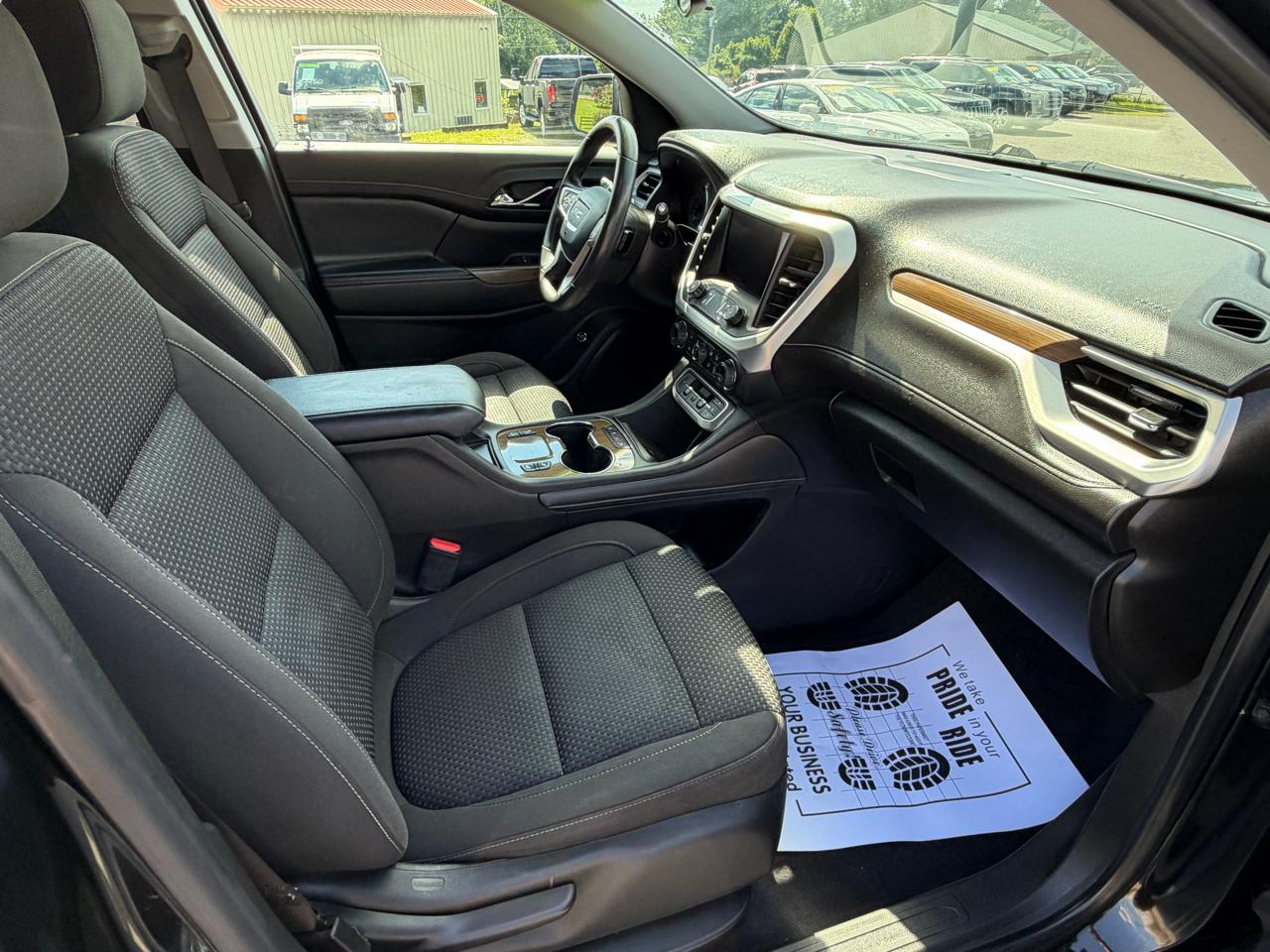 GMC Acadia SLE 2021