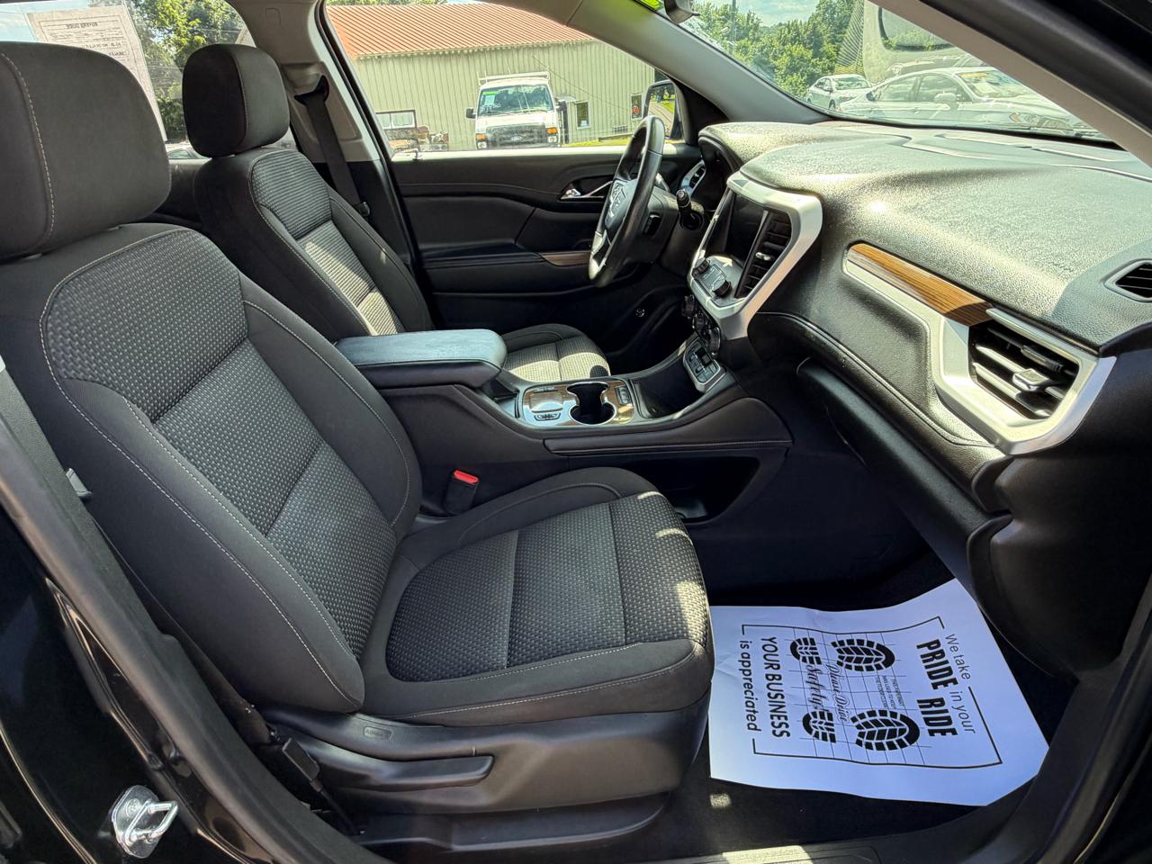 GMC Acadia SLE 2021