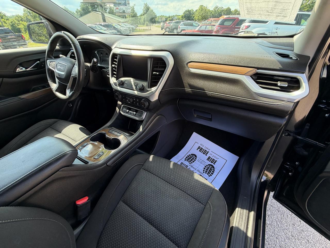 GMC Acadia SLE 2021