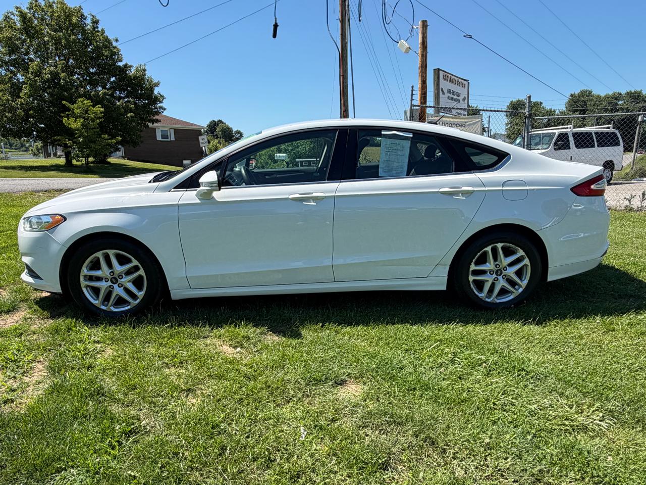 Ford Fusion SE 2014