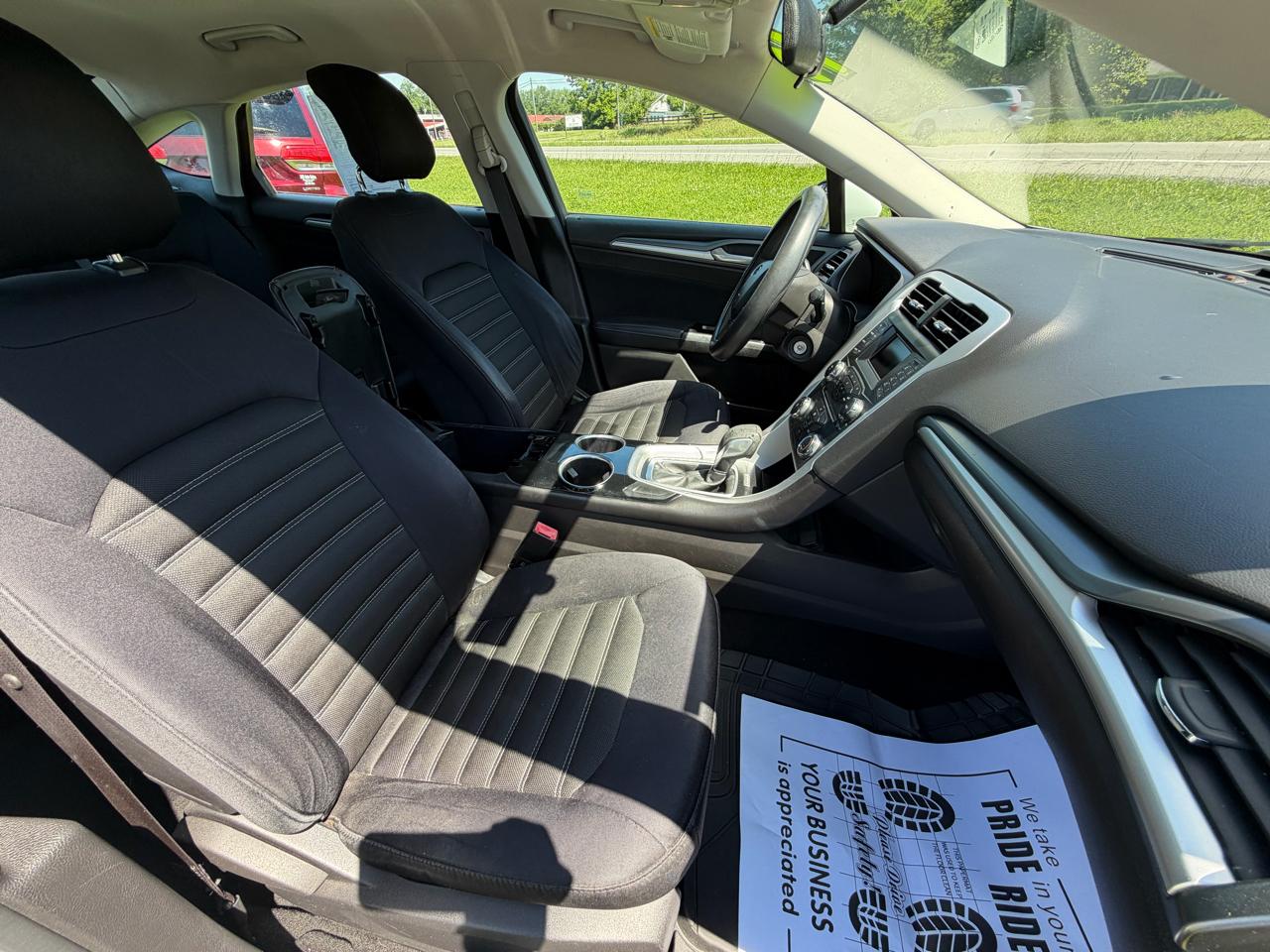 Ford Fusion SE 2014