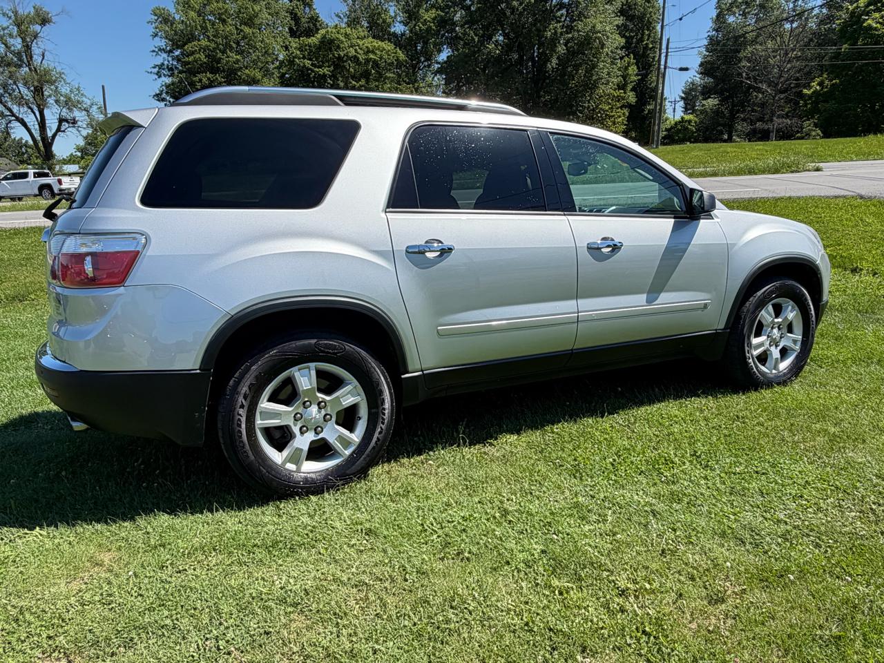 GMC Acadia SLE-1 FWD 2009