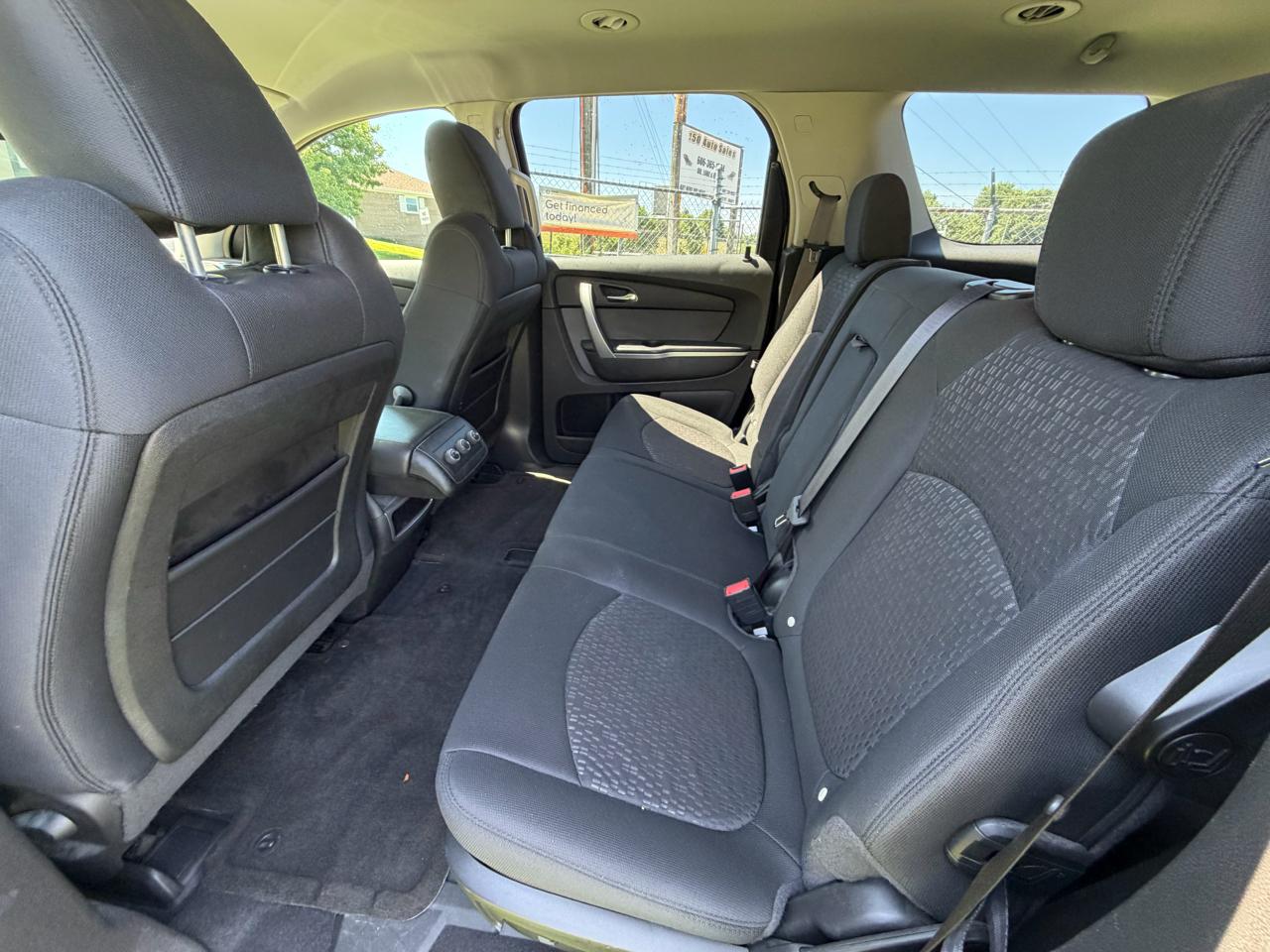 GMC Acadia SLE-1 FWD 2009