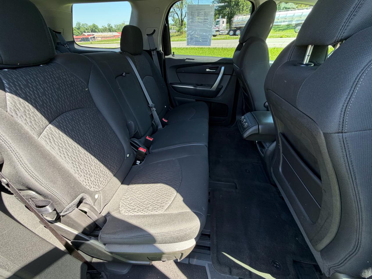GMC Acadia SLE-1 FWD 2009