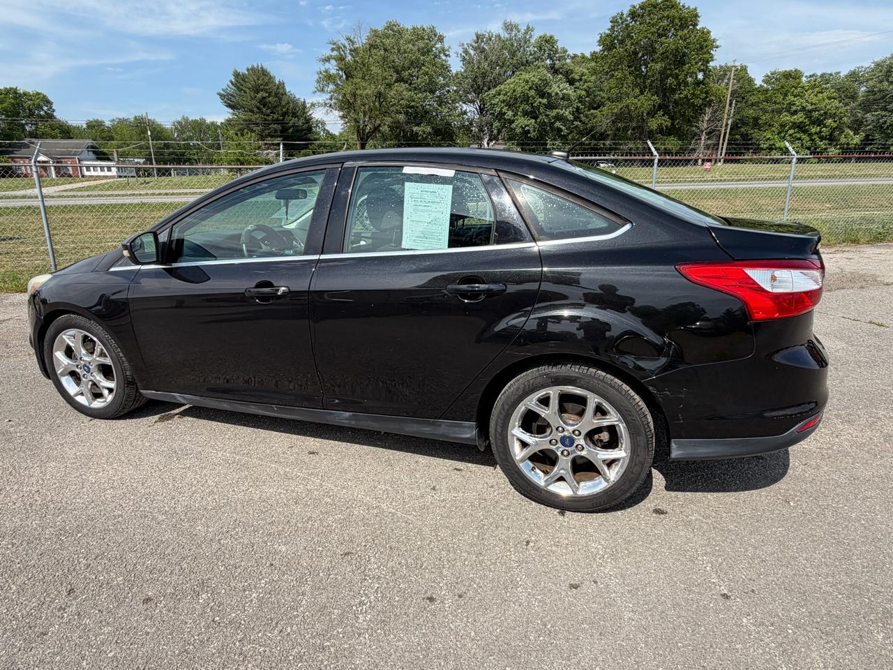 Ford Focus SEL Sedan 2012