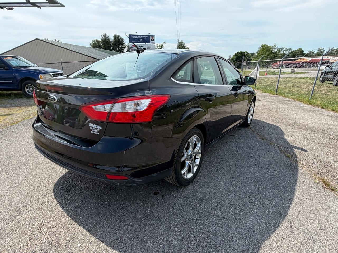 Ford Focus SEL Sedan 2012