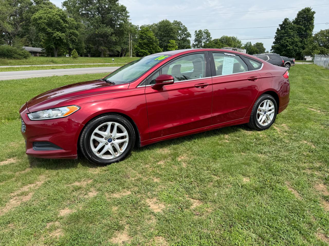 2016 Ford Fusion SE FWD's photo