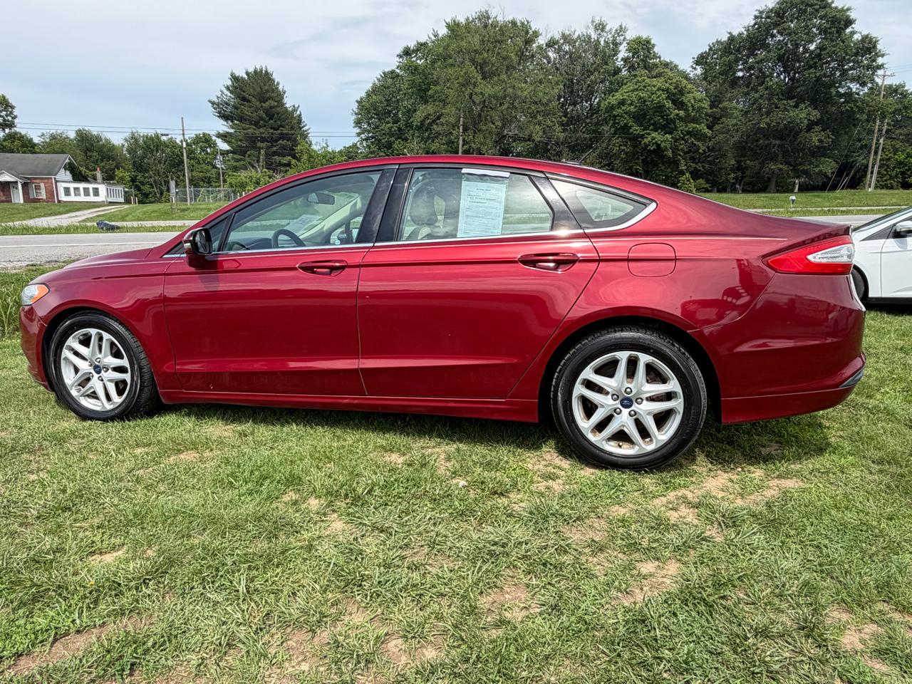 Ford Fusion SE 2016