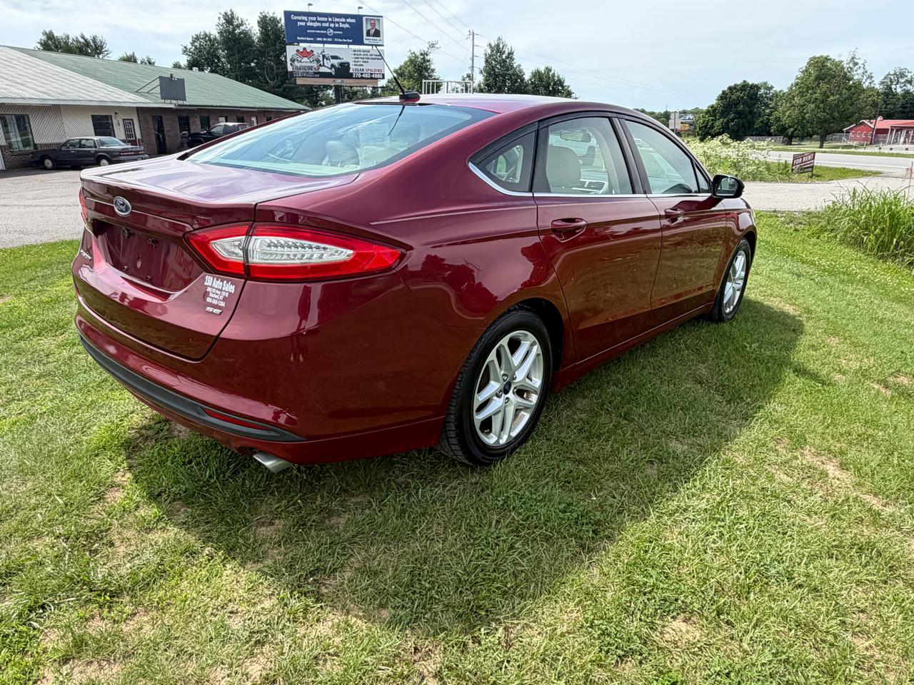 Ford Fusion SE 2016