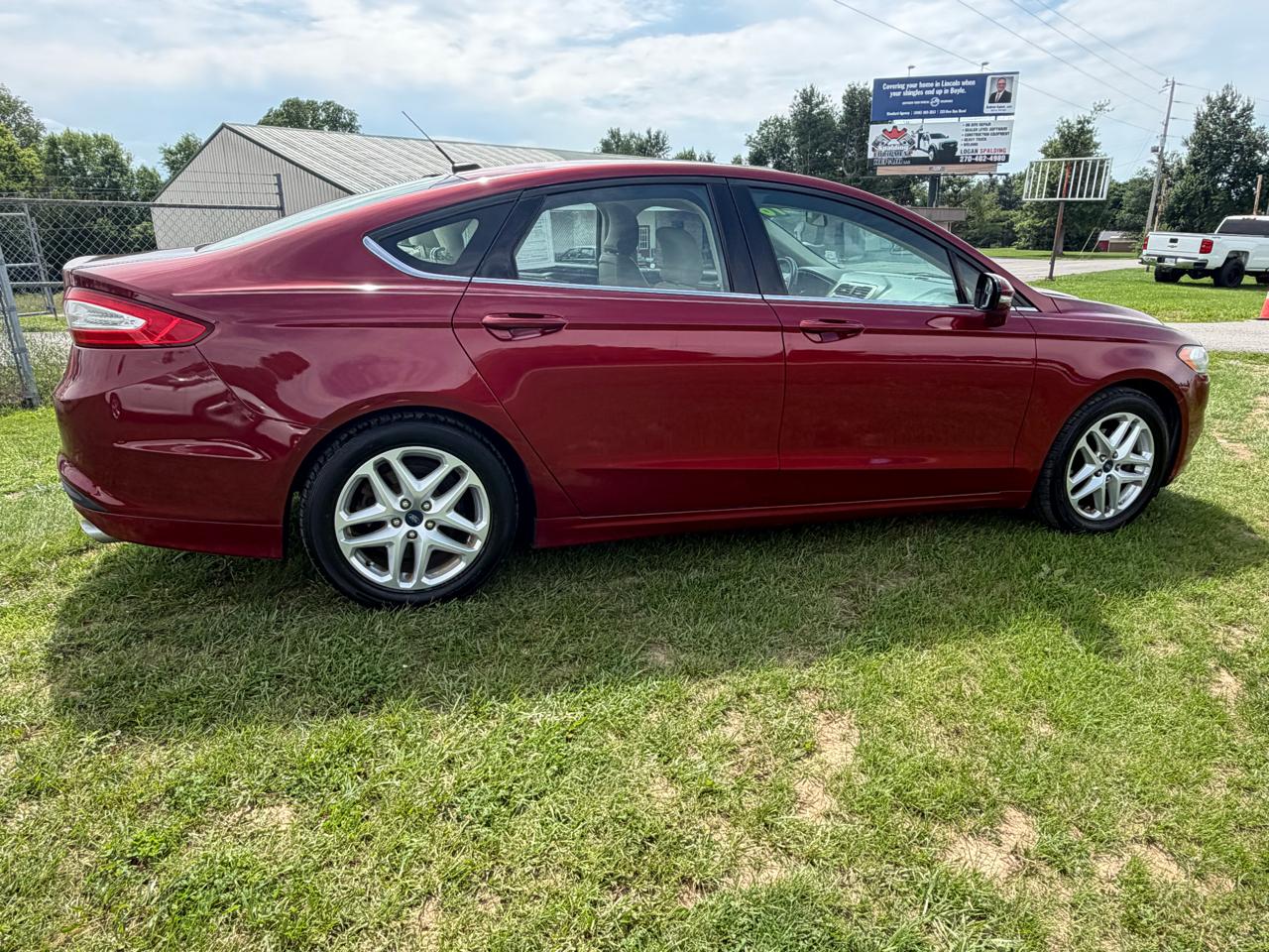 Ford Fusion SE 2016