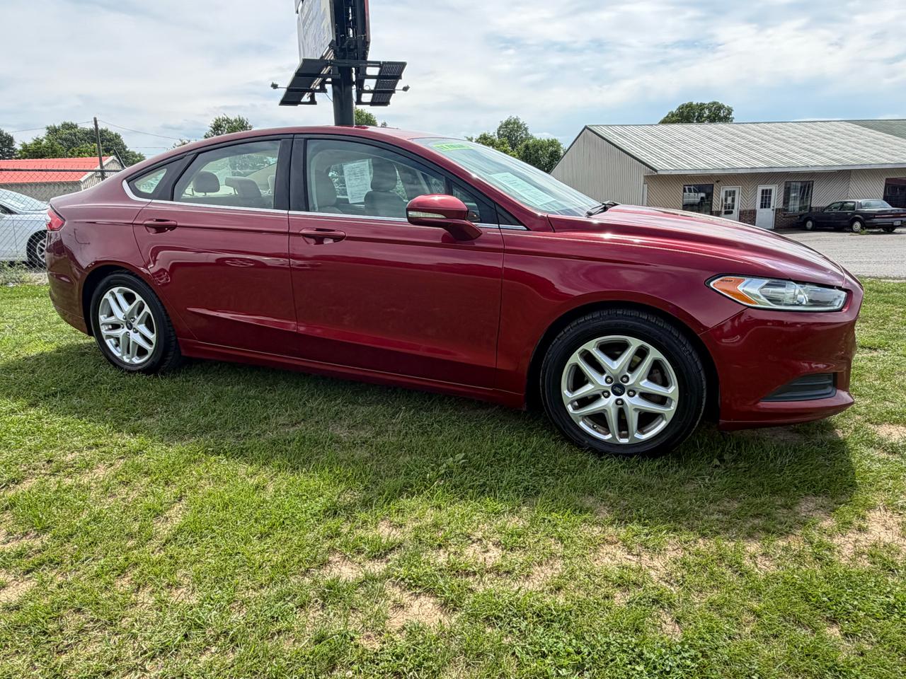 Ford Fusion SE 2016
