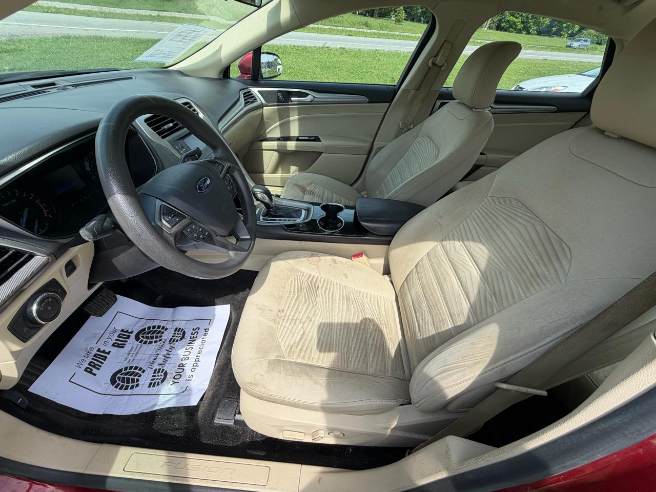 Ford Fusion SE 2016