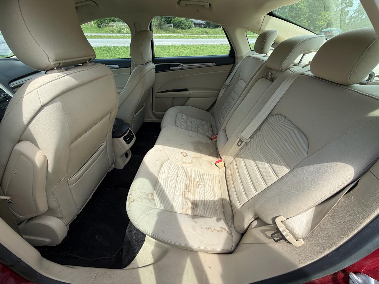 Ford Fusion SE 2016