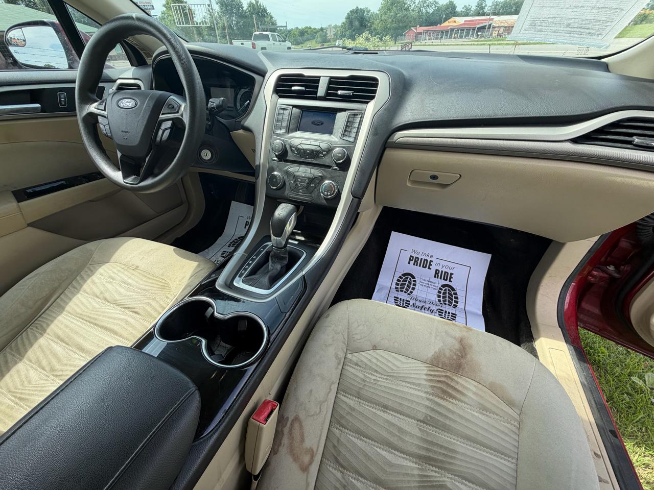 Ford Fusion SE 2016