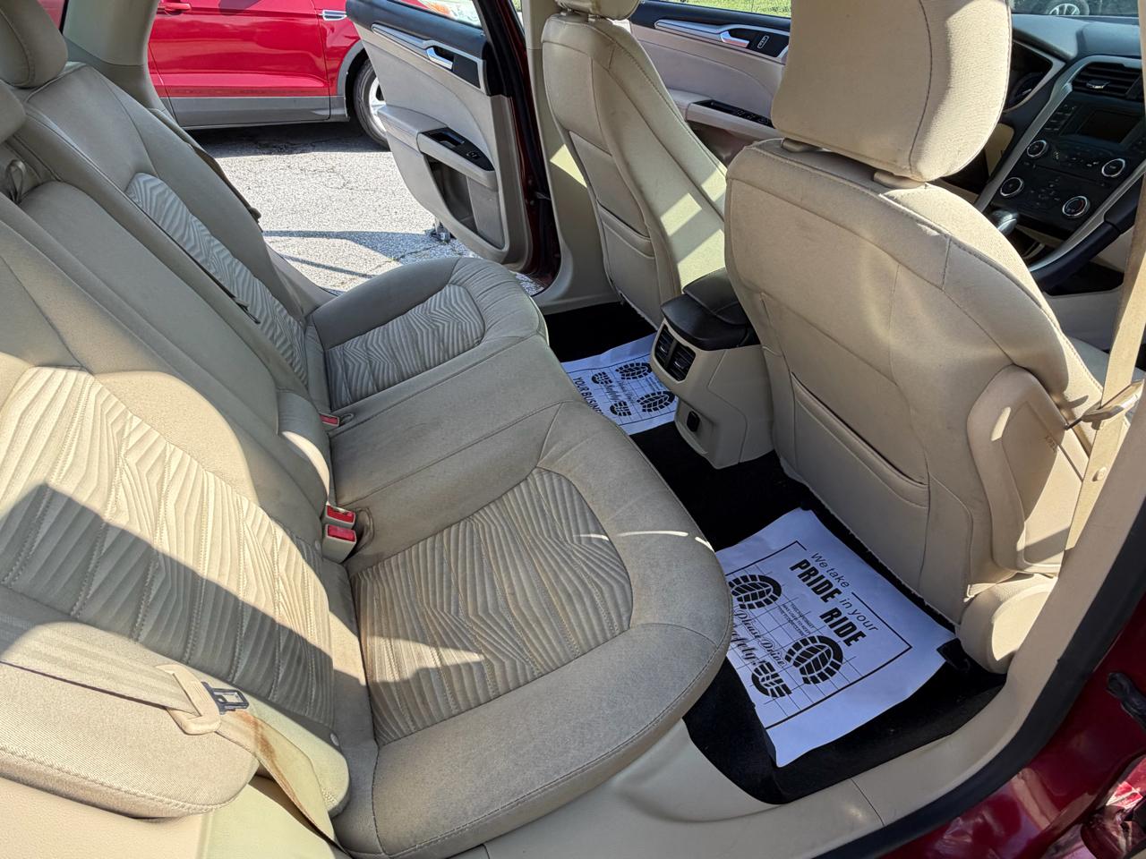 Ford Fusion SE 2016