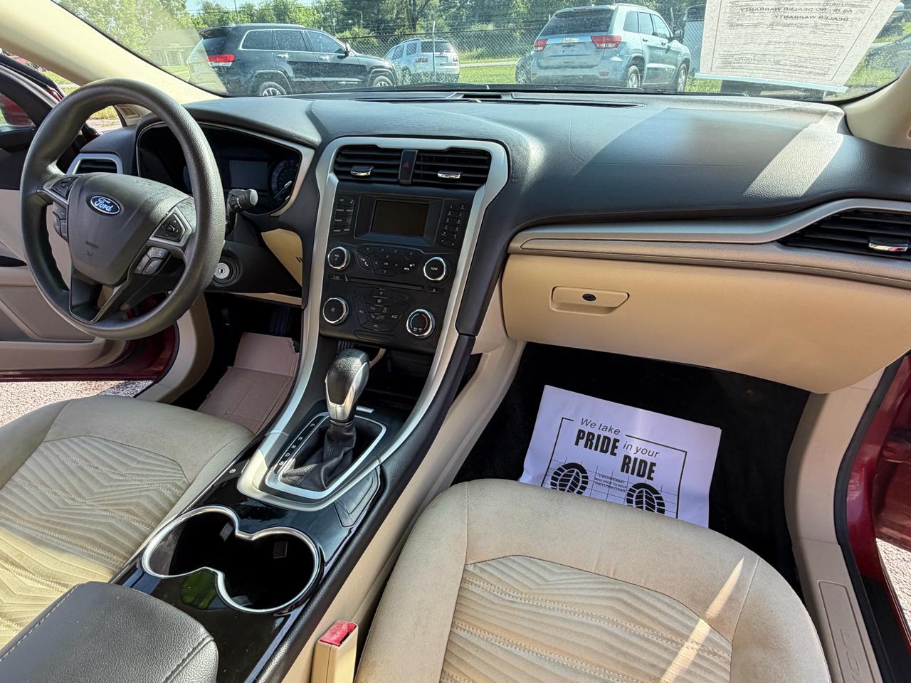 Ford Fusion SE 2016