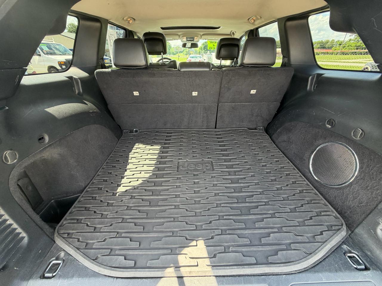 Jeep Grand Cherokee Laredo Altitude 4x4 2012