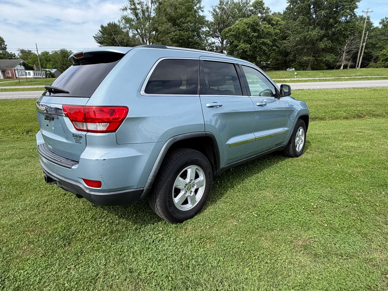 Jeep Grand Cherokee Laredo 2WD 2013