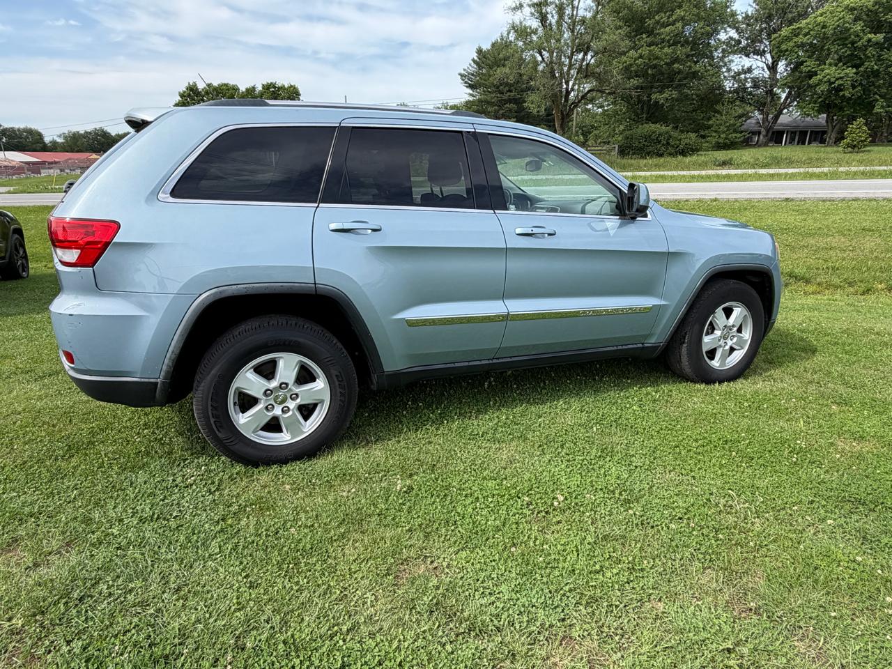 Jeep Grand Cherokee Laredo 2WD 2013