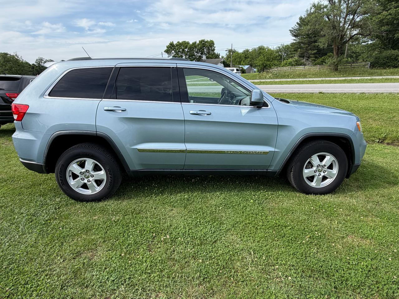 Jeep Grand Cherokee Laredo 2WD 2013