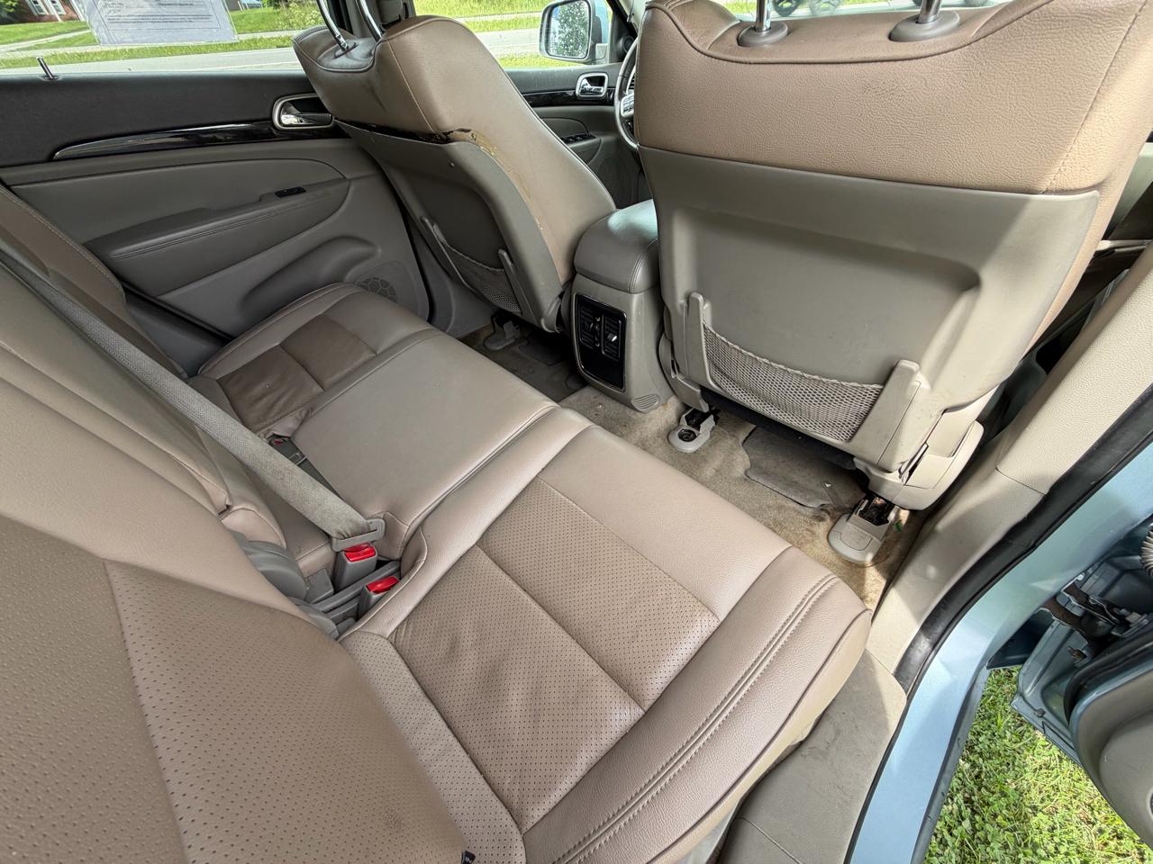 Jeep Grand Cherokee Laredo 2WD 2013