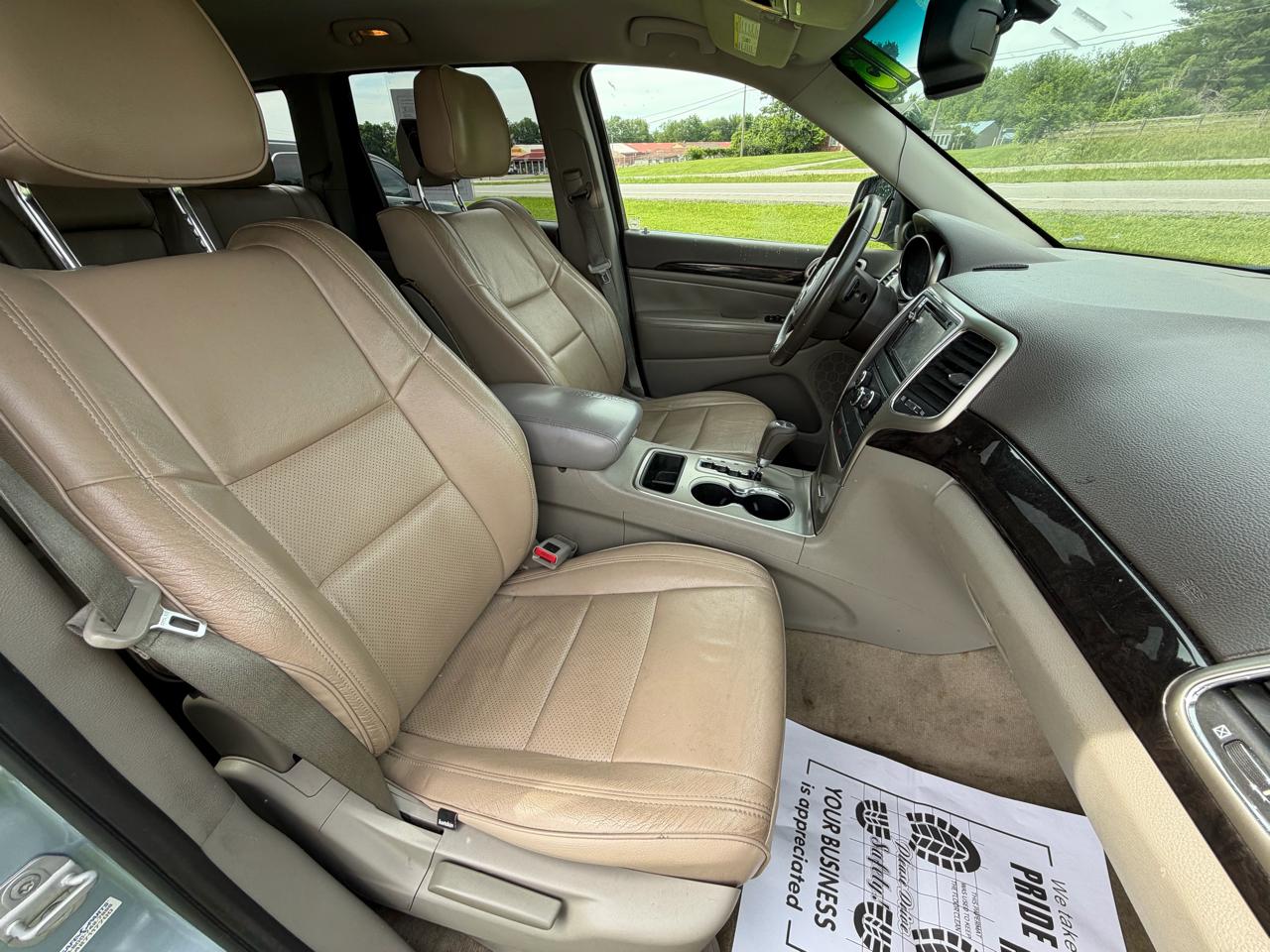 Jeep Grand Cherokee Laredo 2WD 2013