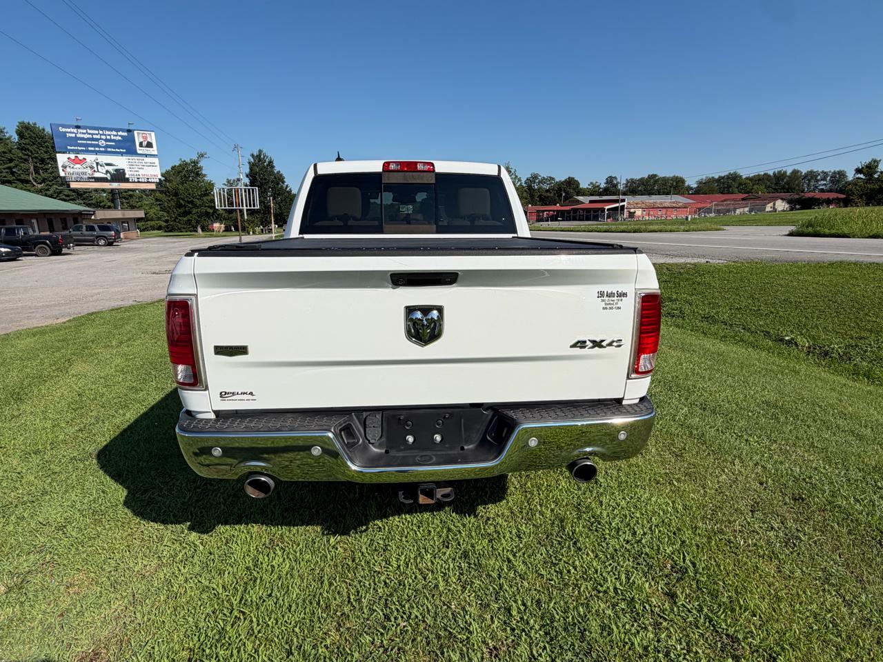RAM 1500 Laramie 4x4 Crew Cab 5'7" Box 2017