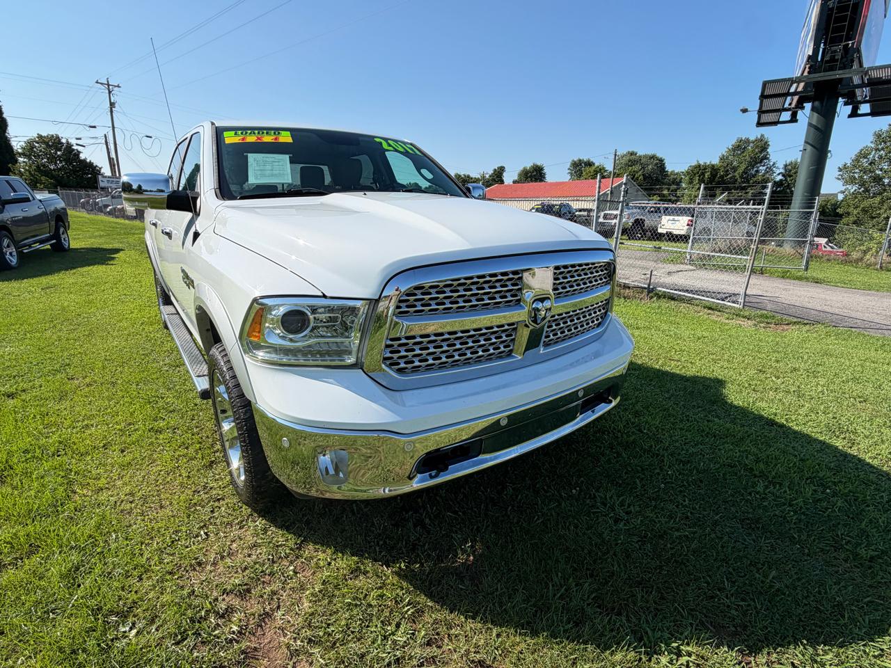 RAM 1500 Laramie 4x4 Crew Cab 5'7" Box 2017