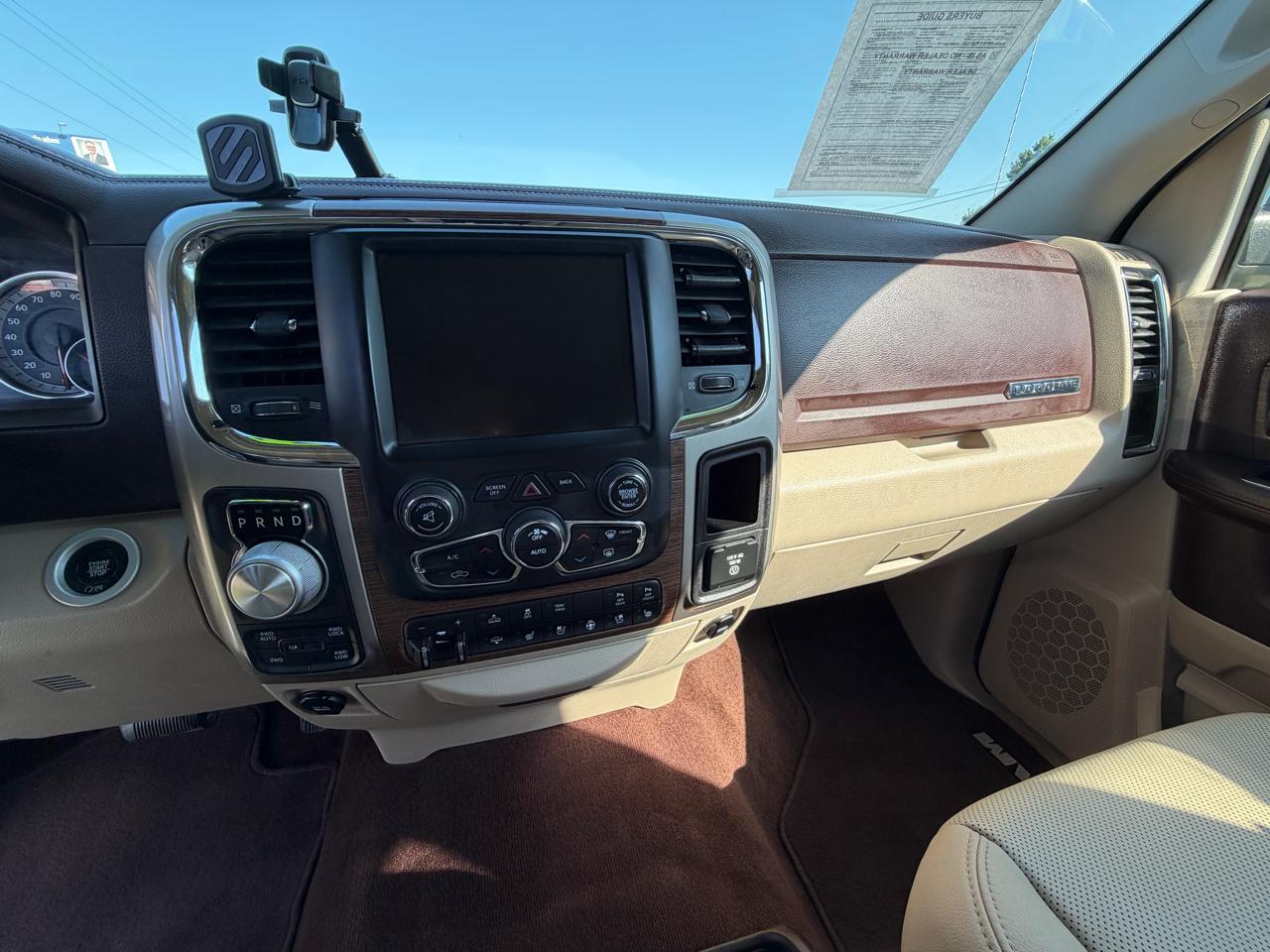 RAM 1500 Laramie 4x4 Crew Cab 5'7" Box 2017