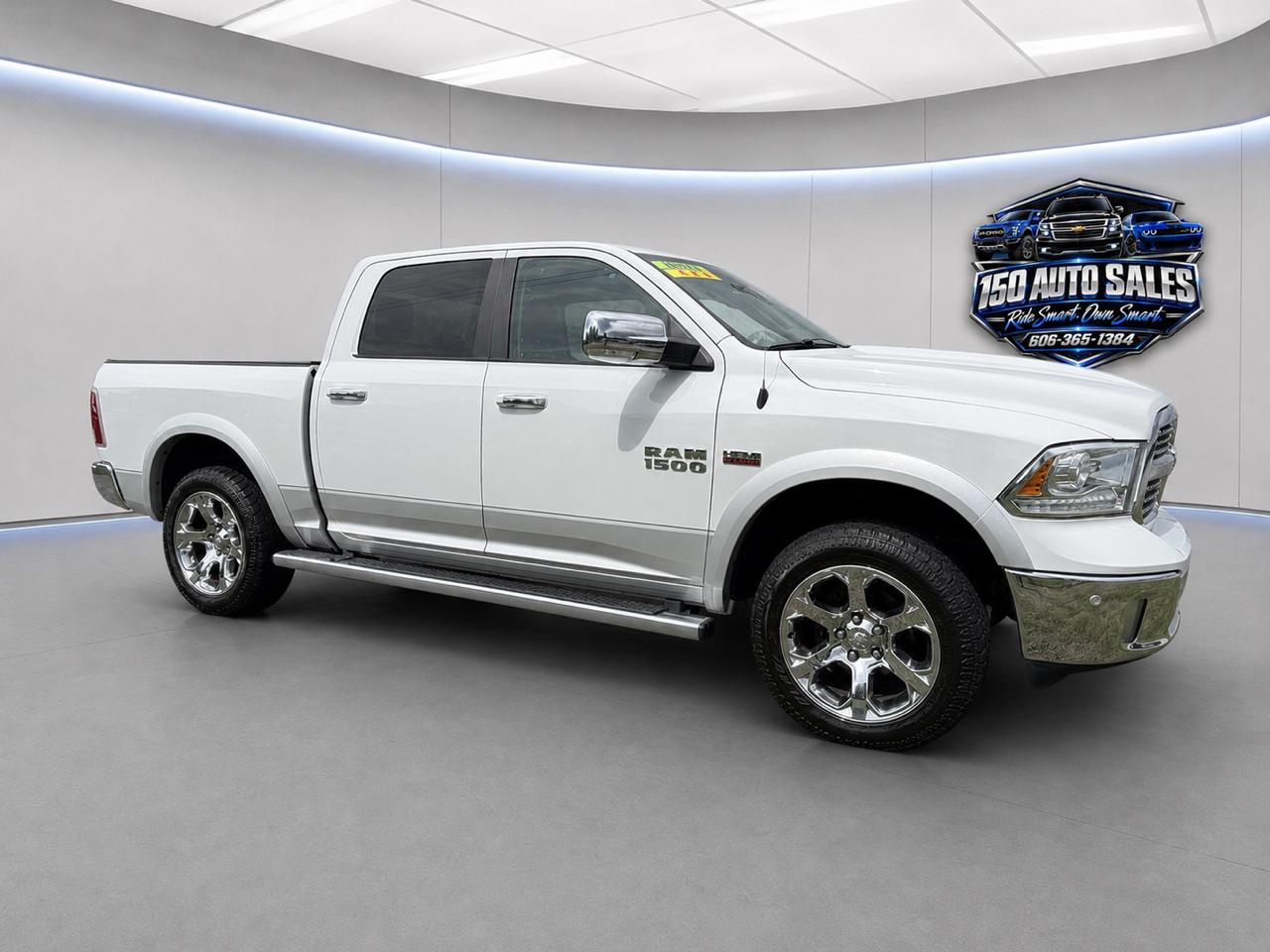 RAM 1500 Laramie 4x4 Crew Cab 5'7" Box 2017