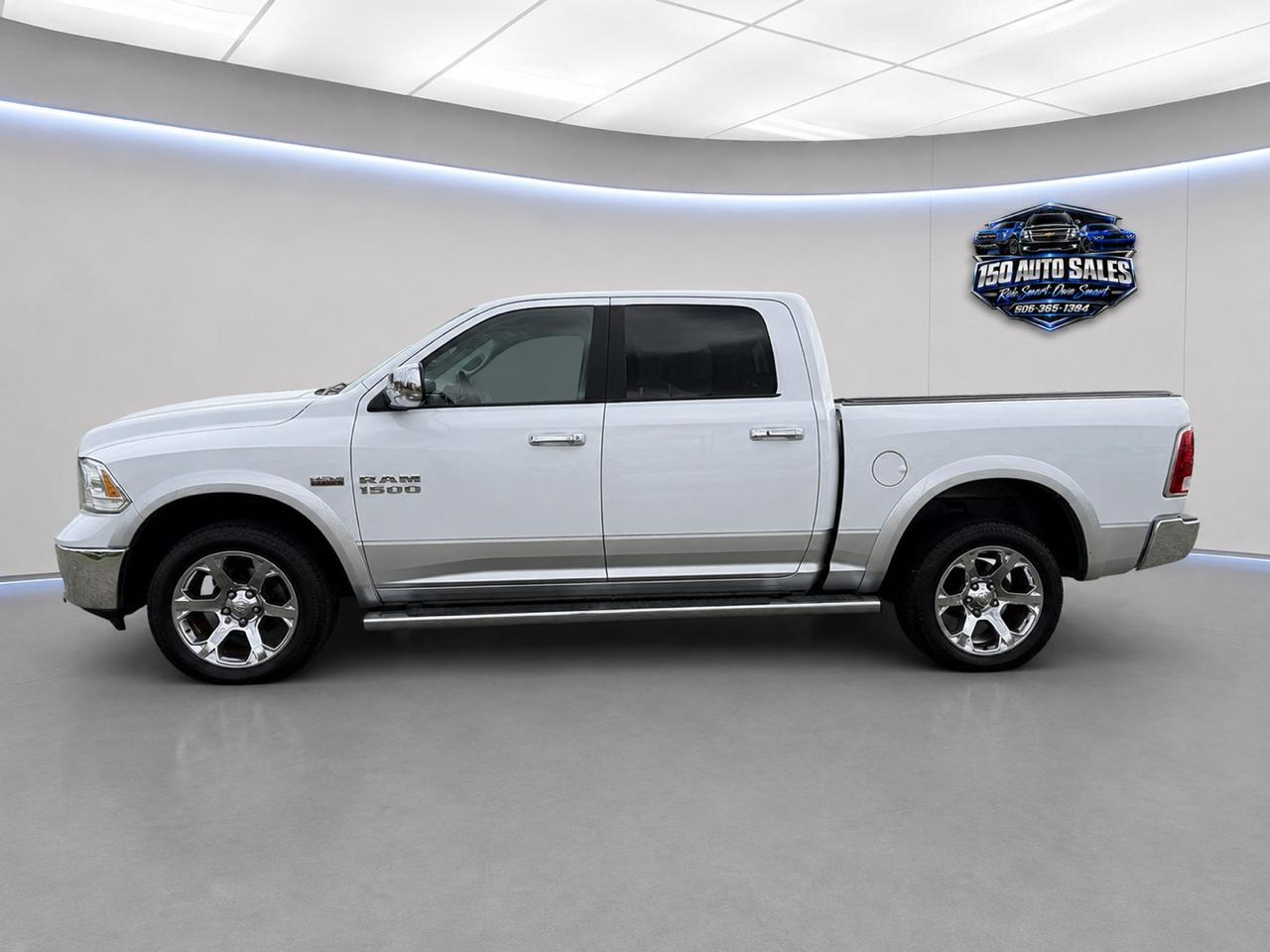 RAM 1500 Laramie 4x4 Crew Cab 5'7" Box 2017