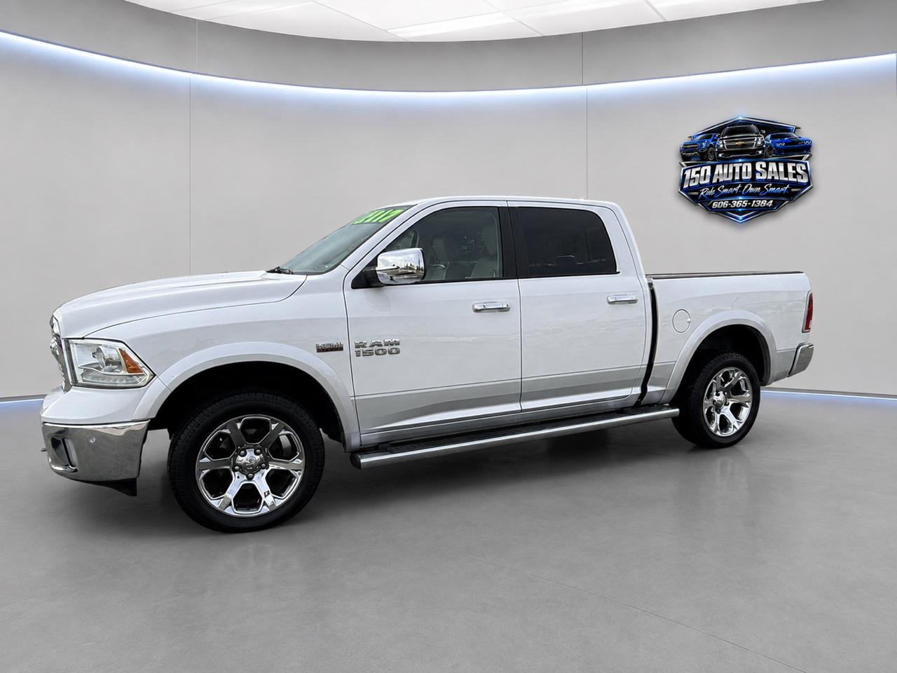 RAM 1500 Laramie 4x4 Crew Cab 5'7" Box 2017