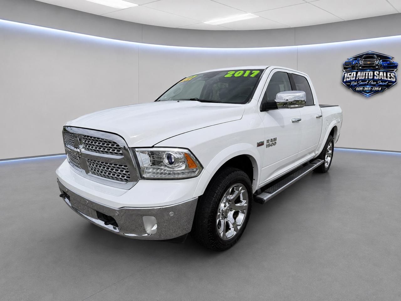 RAM 1500 Laramie 4x4 Crew Cab 5'7" Box 2017