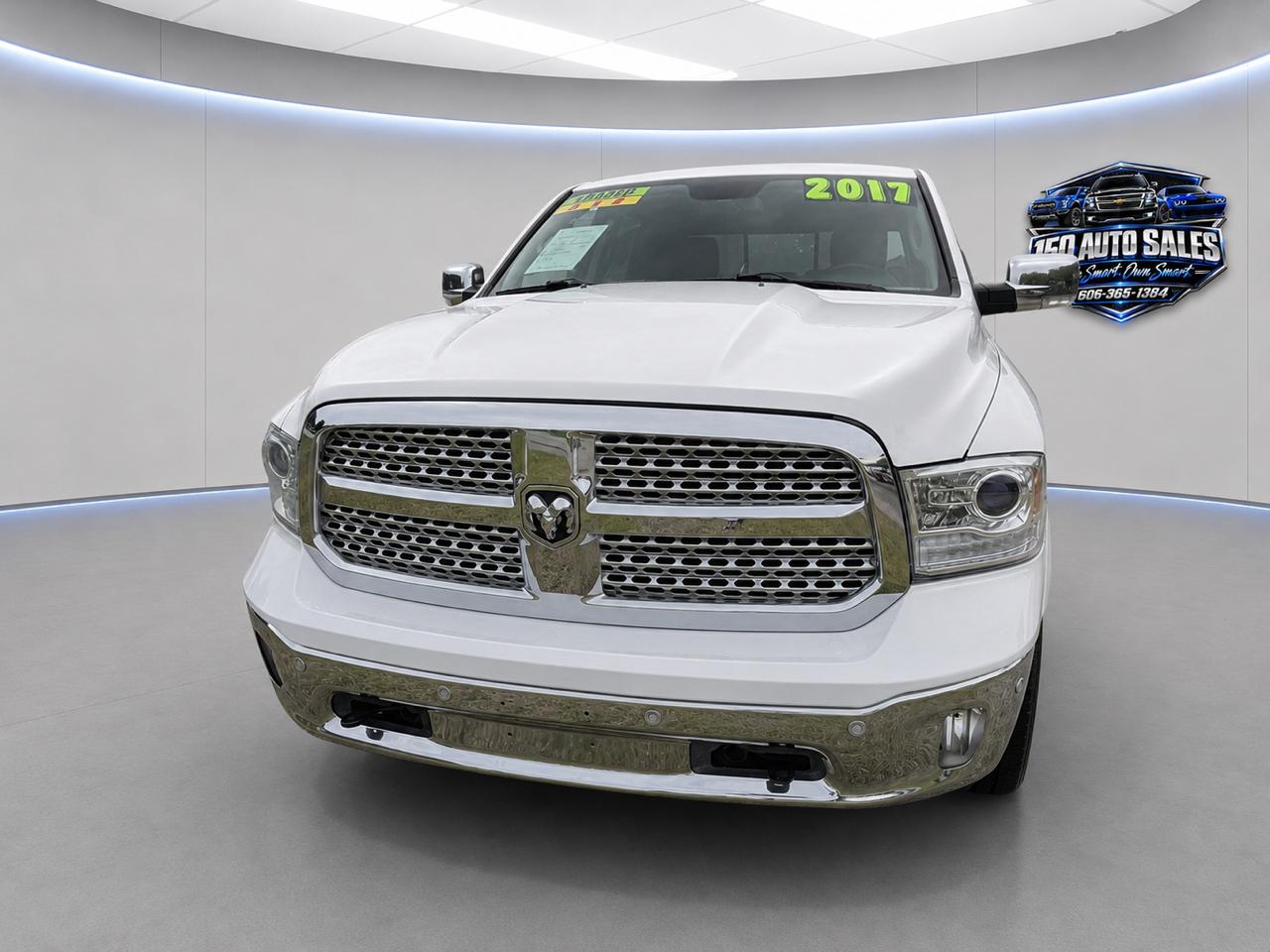 RAM 1500 Laramie 4x4 Crew Cab 5'7" Box 2017