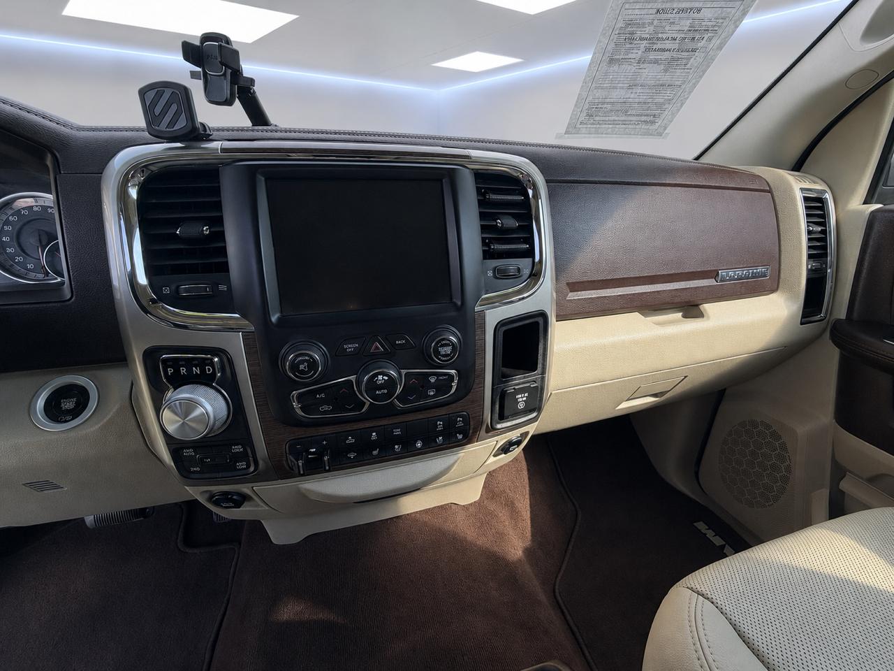 RAM 1500 Laramie 4x4 Crew Cab 5'7" Box 2017