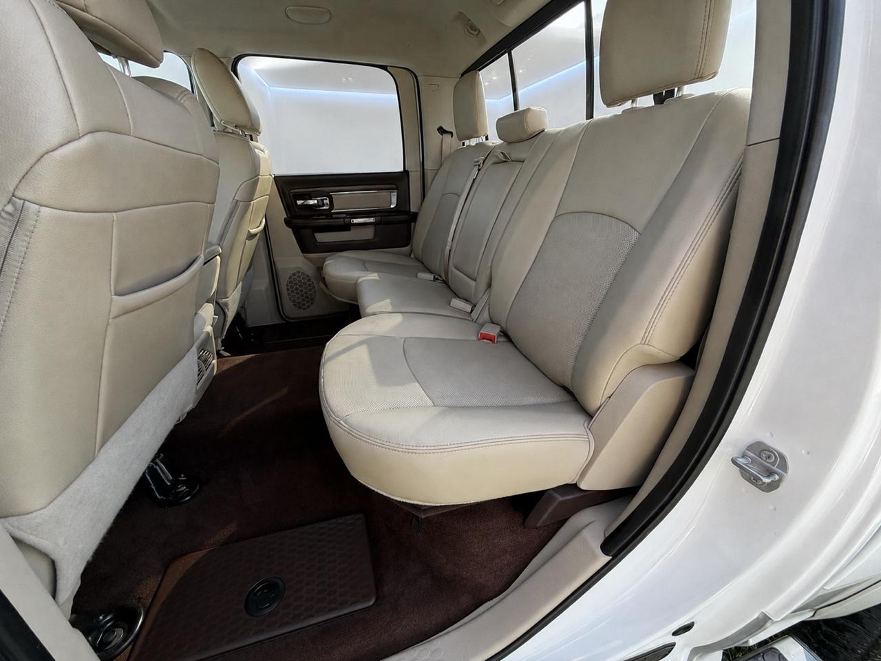 RAM 1500 Laramie 4x4 Crew Cab 5'7" Box 2017