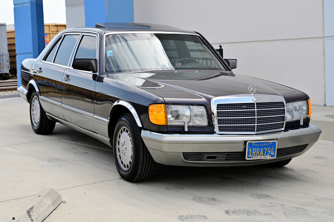 Mercedes-Benz 560 photo 7
