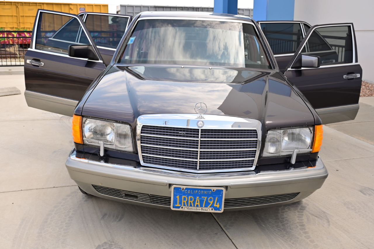 Mercedes-Benz 560 photo 35