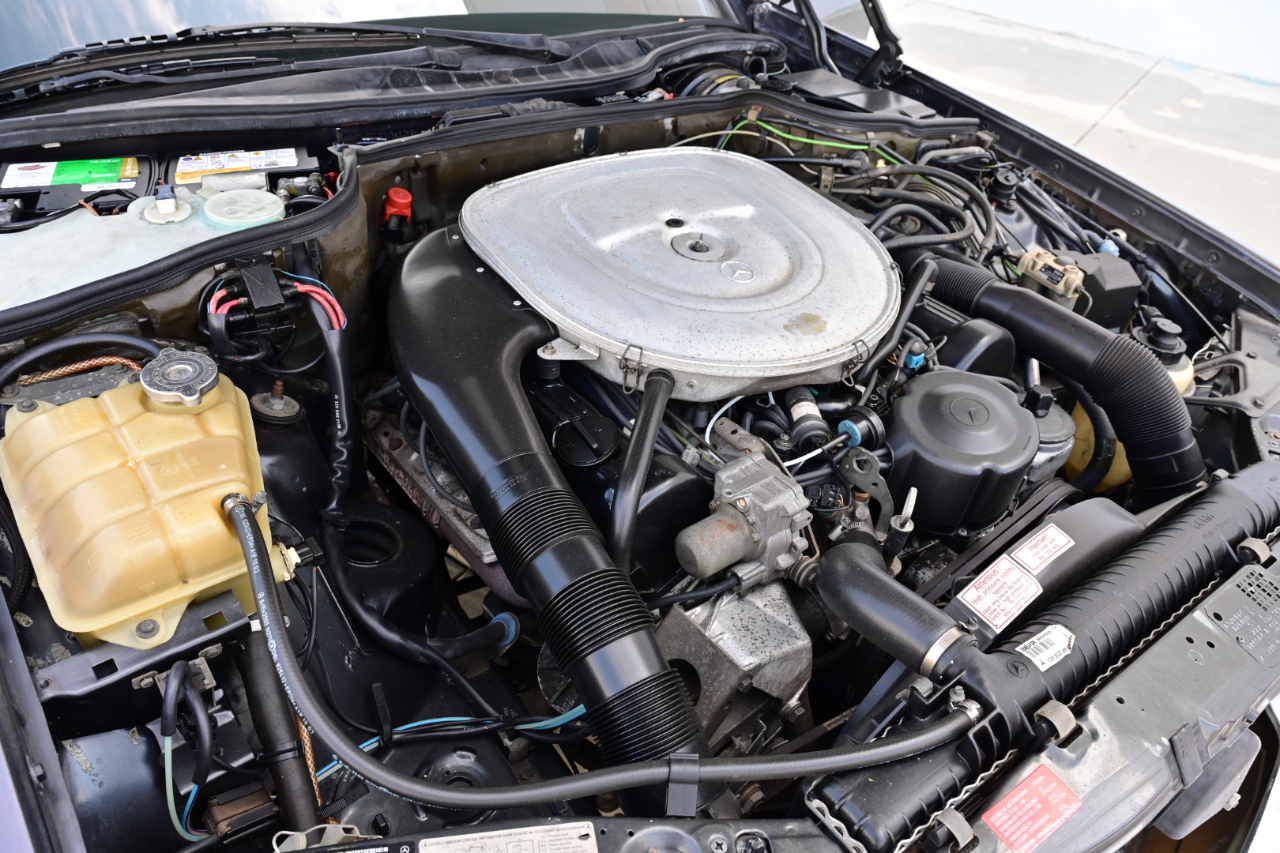 Mercedes-Benz 560 photo 39