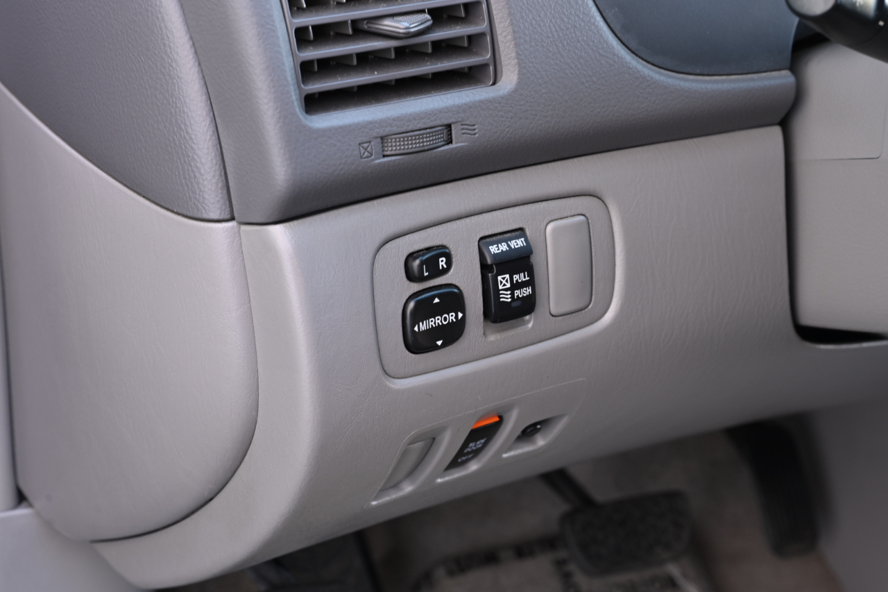 Toyota Sienna  2010 Toyota Sienna  2010