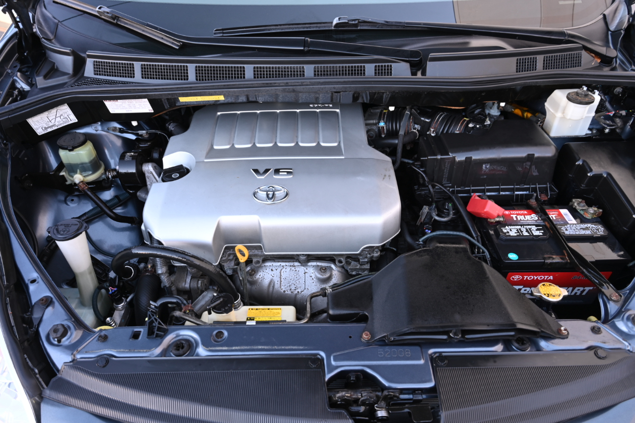 Toyota Sienna  2010 Toyota Sienna  2010