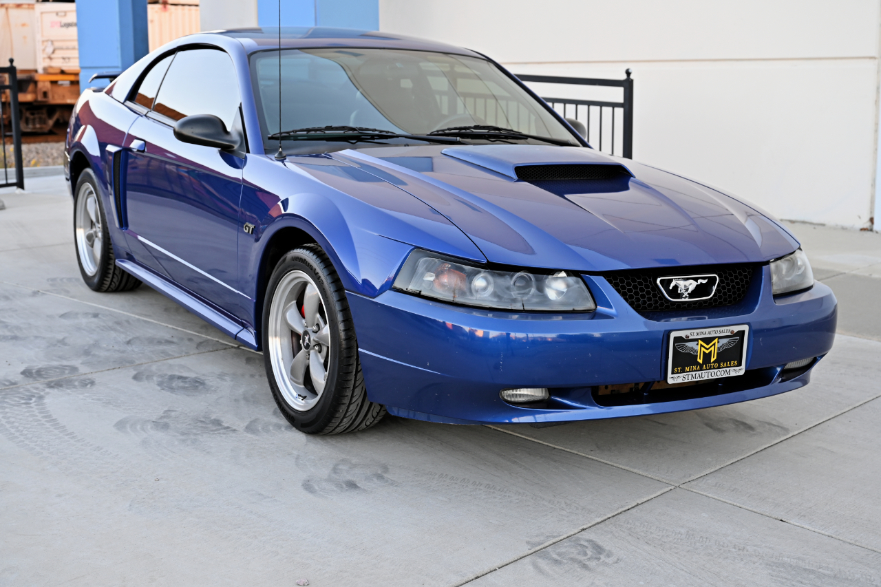 Ford Mustang GT Premium Coupe 2002 Ford Mustang GT Premium Coupe 2002